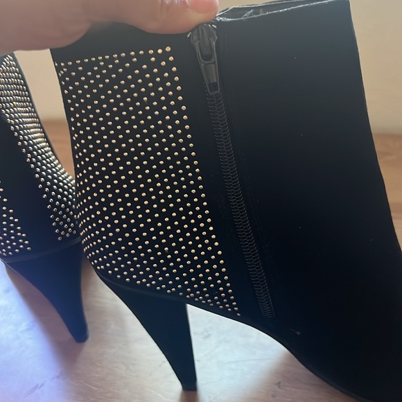 NWOT Heel Booties with Gold rhinestones - Picture 3 of 5